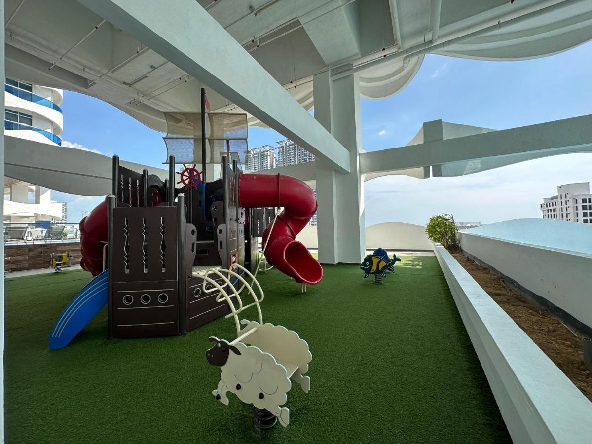 Duplex Penthouse 3 Bedroom The Wave 8-9pax