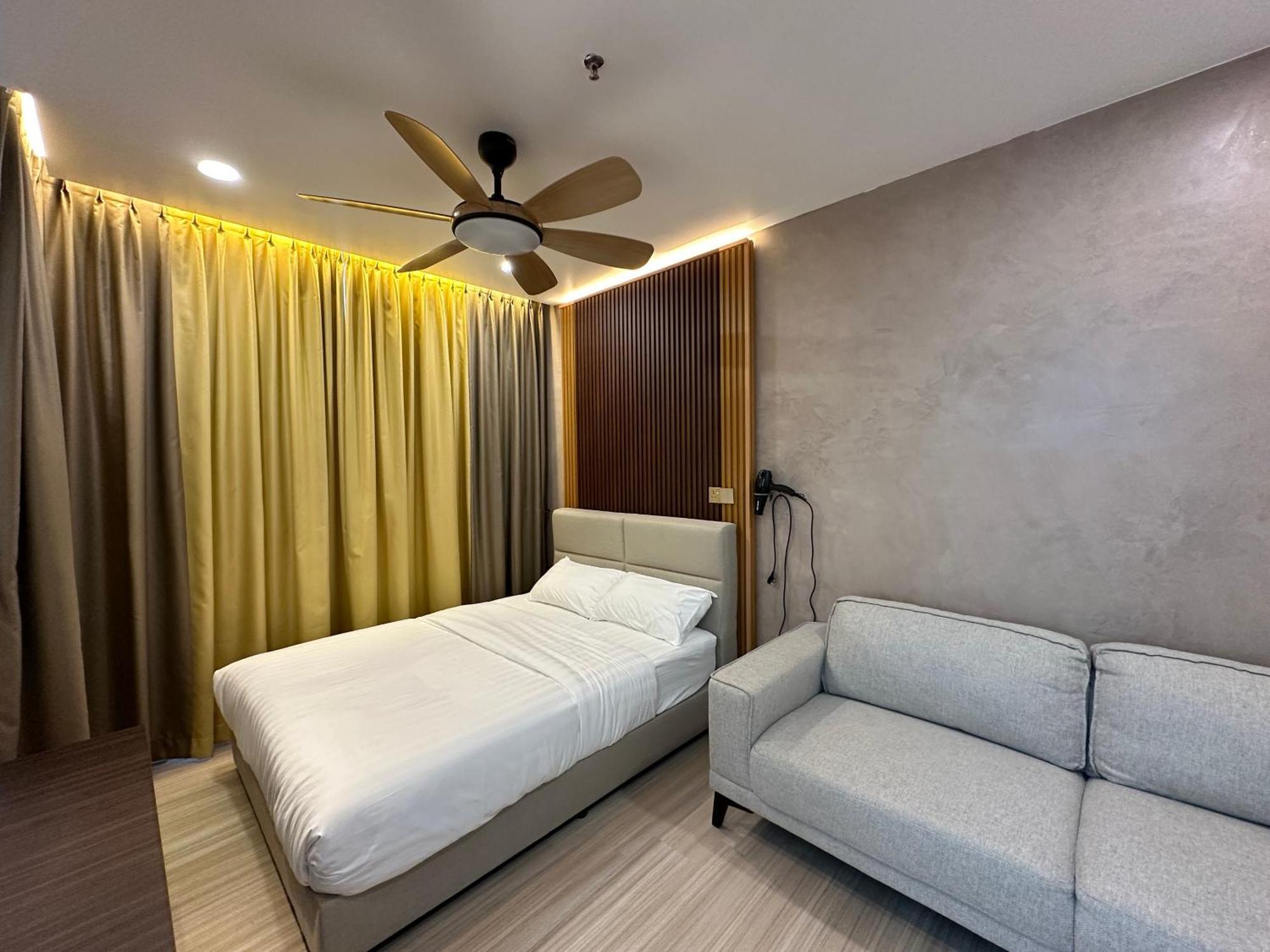 Duplex Penthouse 3 Bedroom The Wave 8-9pax Apartment Malacca